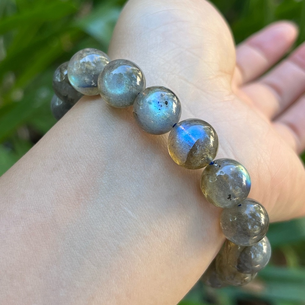 12.5mm stretchable flashy gray labradorite‎ bracelet